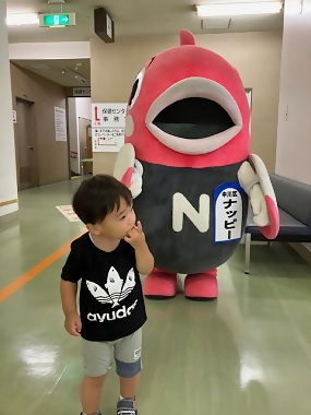 写真:ナッピーと写真撮影1