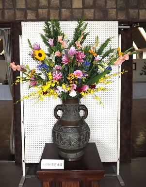 写真:玄関花です