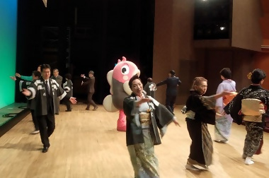 写真:当日総踊り