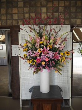 写真：入口に飾られた作品