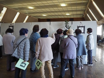 写真：多くの人で賑わう様子