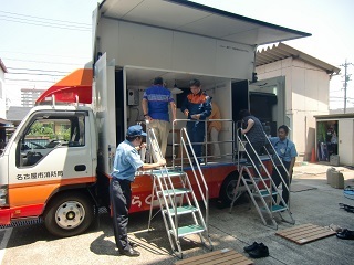 写真:防火、防災に関する啓発活動の様子