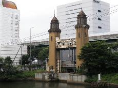 松重閘門の写真