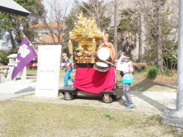 写真:地元に伝わる神楽の公開の様子