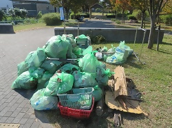 北部で集まったゴミの写真