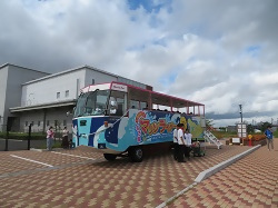 水陸両用バスの写真1