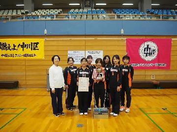 写真:優勝「マイクラブA」の皆さん