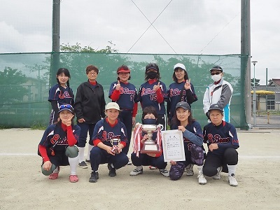 写真:女子の部優勝チーム