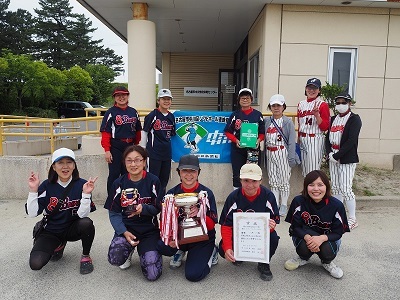 写真：女子の部優勝チーム