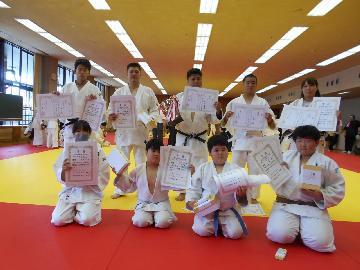 写真：全部門の優勝者