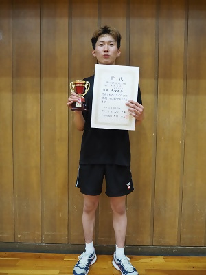 写真：一般男子の部の優勝者