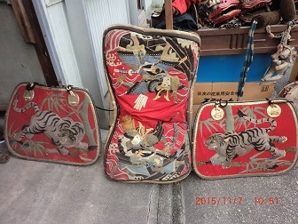 写真：本前田の馬道具の飾り2