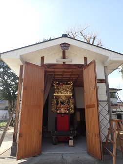 写真：七所社のカグラ（神楽堂）