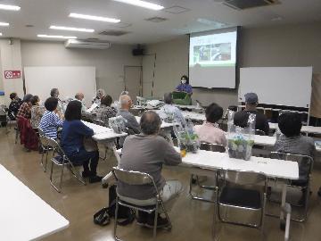 写真：緑のカーテンづくり講習会の様子