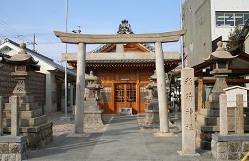 写真:稲荷社(Inari Shrine)