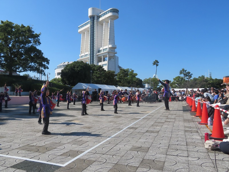写真:たからうらこども園の園児によるステージの様子