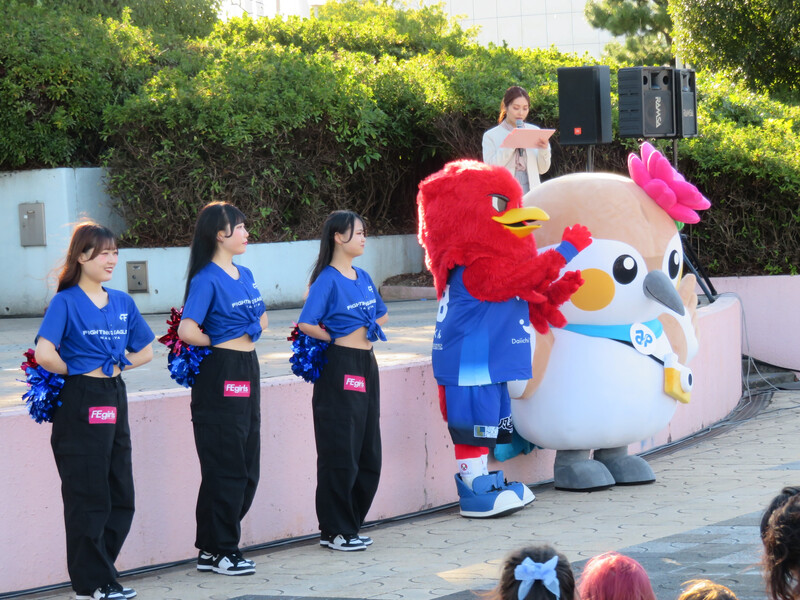 写真：ファイティングイーグルス名古屋のステージの様子