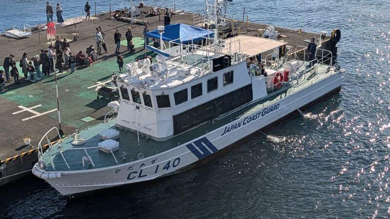 写真：巡視艇一般公開の様子