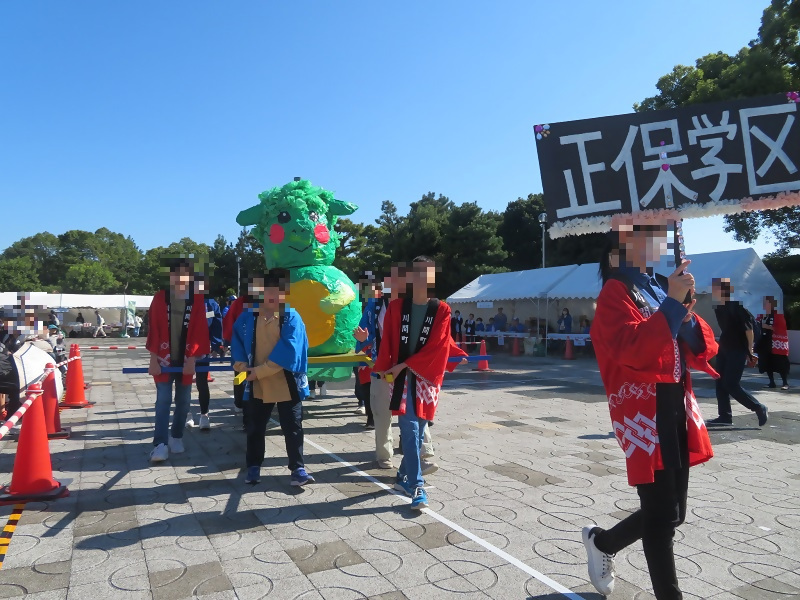 写真:子ども会(正保学区)によるステージの様子