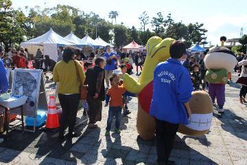 写真:区民まつりの様子1 第27回 平成28年(2016年)