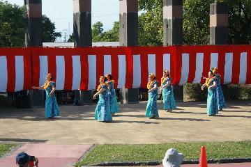 写真：文芸団体による演技