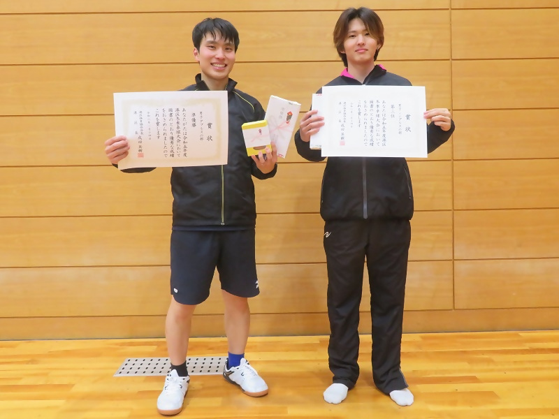 男子一般の部シングルス、入賞者のみなさんの写真