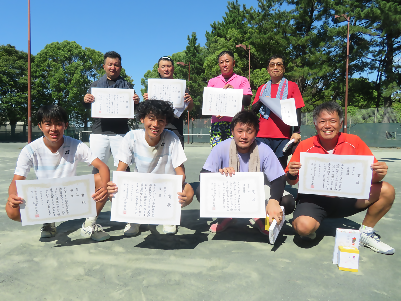写真：男子の部、入賞者の皆さん