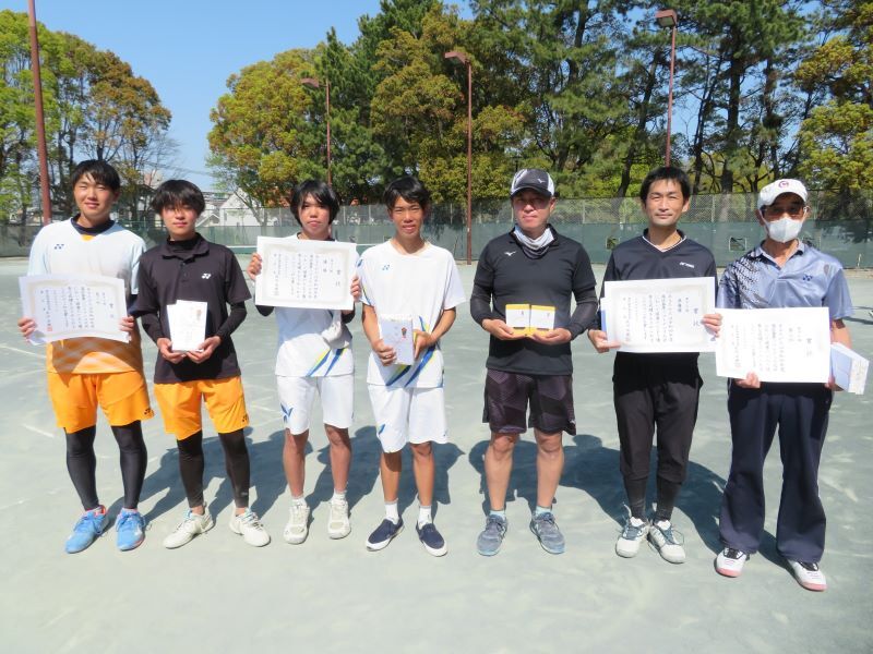 写真：男子の部、入賞者の皆さん