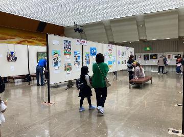 写真:子ども展の様子