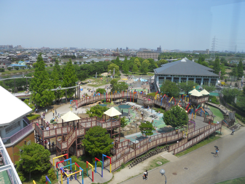 大型木製遊具の写真