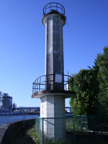 写真:現在の2代目築地灯台の様子