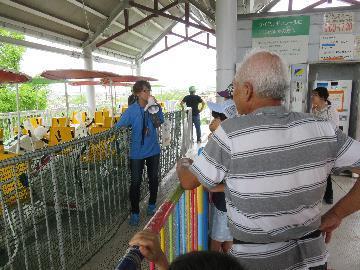 写真：サイクルモノレールの点検の様子