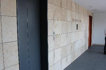 写真：VIP控室専用のエレベーター