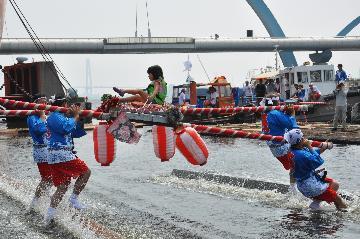 写真:決定的瞬間