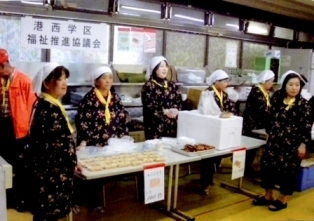 写真：ライトハウスでのお祭