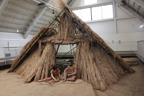 住居跡観察舎の写真