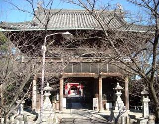 笠寺観音山門の写真