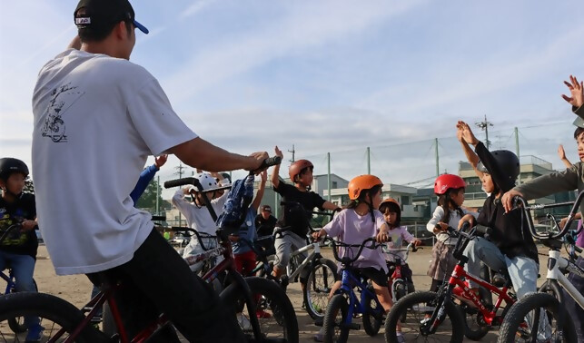 写真:南区民まつり2024のBMX体験の様子