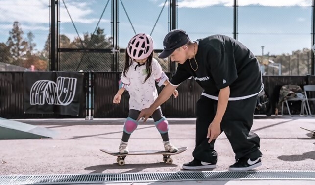 写真:南区民まつり2024のスケートボード体験の様子