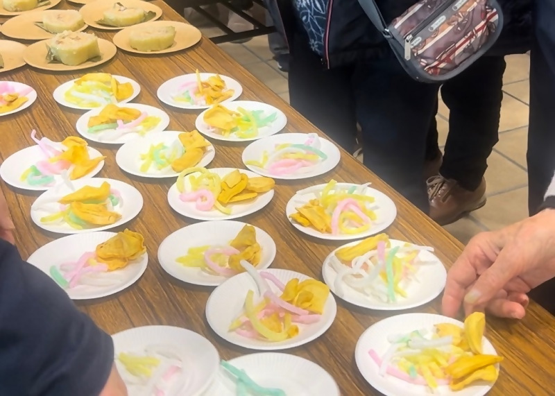 写真:試食の様子