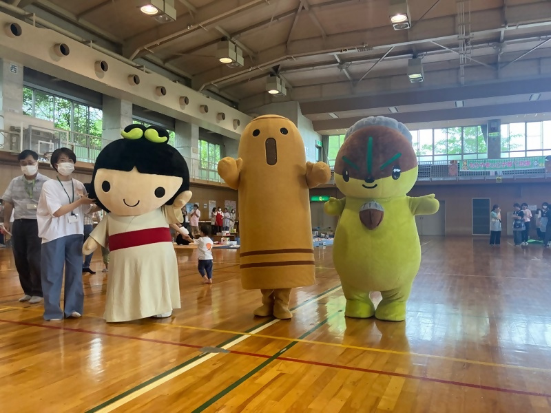 モリスちゃんとしだみこちゃんと埴輪氏武の写真