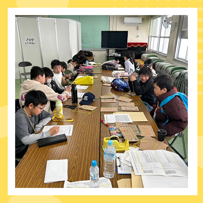 第7回子ども実行委員会にてステージ発表準備をしている写真