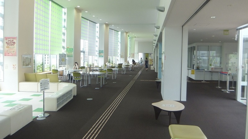 写真：区民プラザの様子