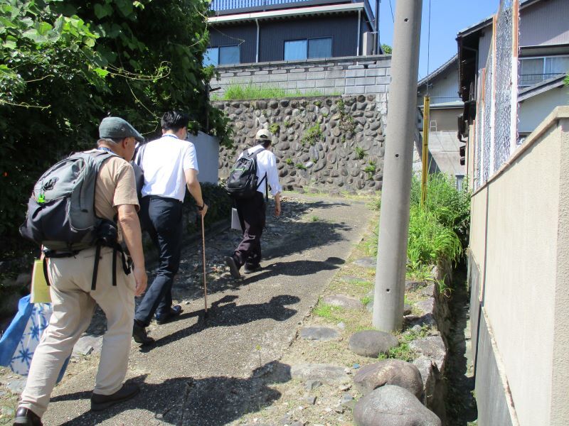 写真:浄泉寺へ向かう道その2