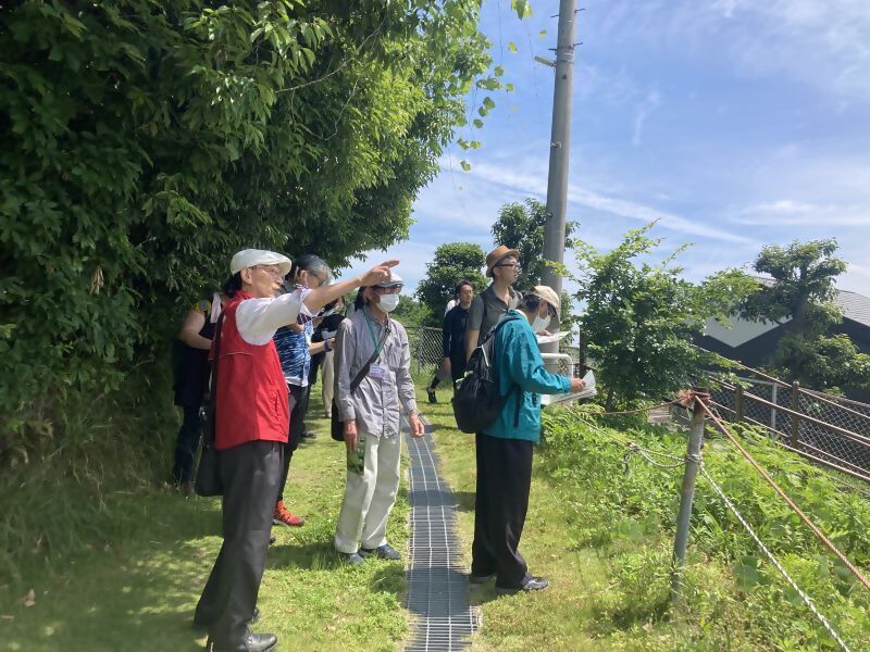 写真:丸根砦でヤッホー!