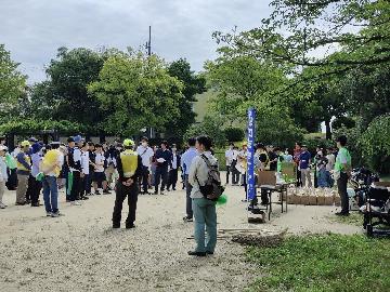 写真：清掃活動の様子1