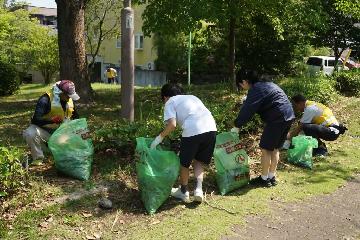写真：清掃活動の様子2