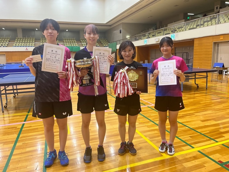 女子シングルス受賞者の写真