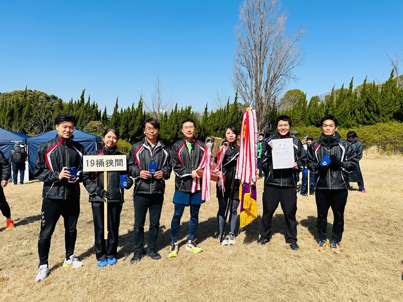 優勝チームの写真