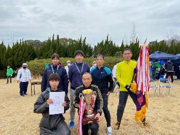 優勝チームの写真